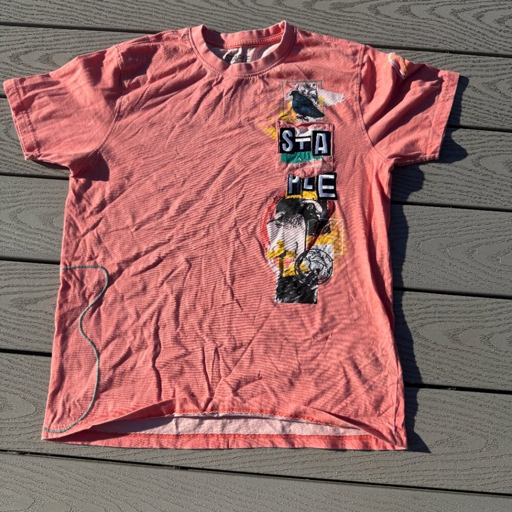 Pink Staple Men's Size Medium T-shirt,  Front Graphic Logo Short Sleeve T-shirt